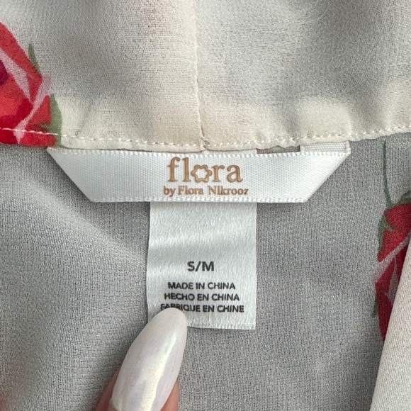 Flora Nikrooz Rose Robe - Picture 2 of 6